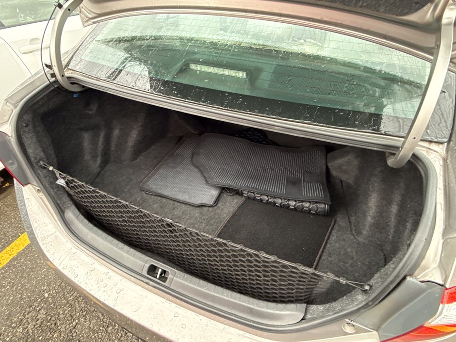 2015 Toyota Corolla LE-13