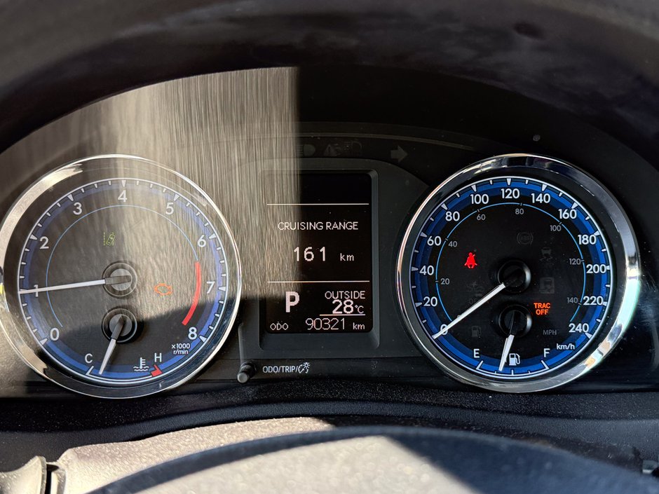 2018 Toyota Corolla LE-23