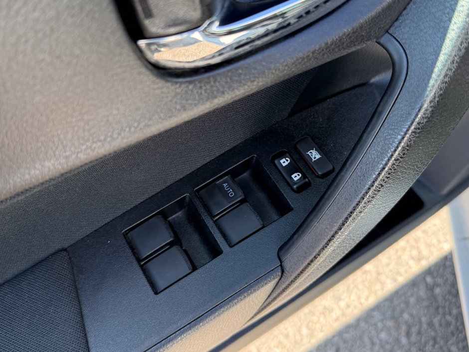 2018 Toyota Corolla LE-19