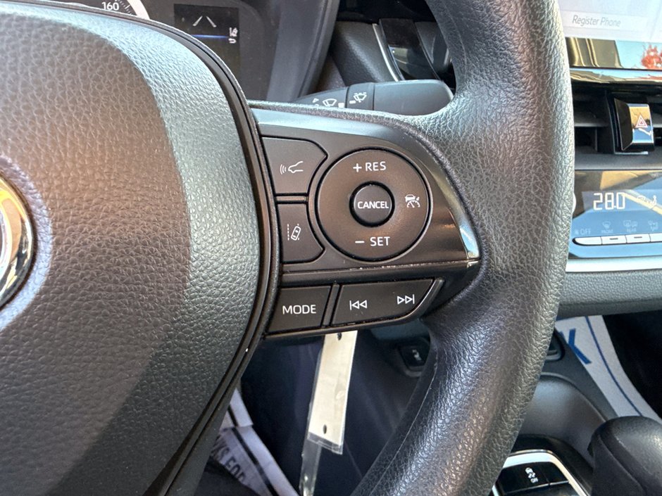 2022 Toyota Corolla LE-21