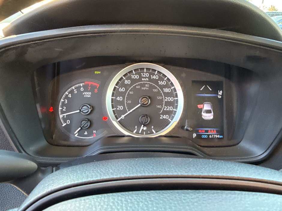 2022 Toyota Corolla LE-22