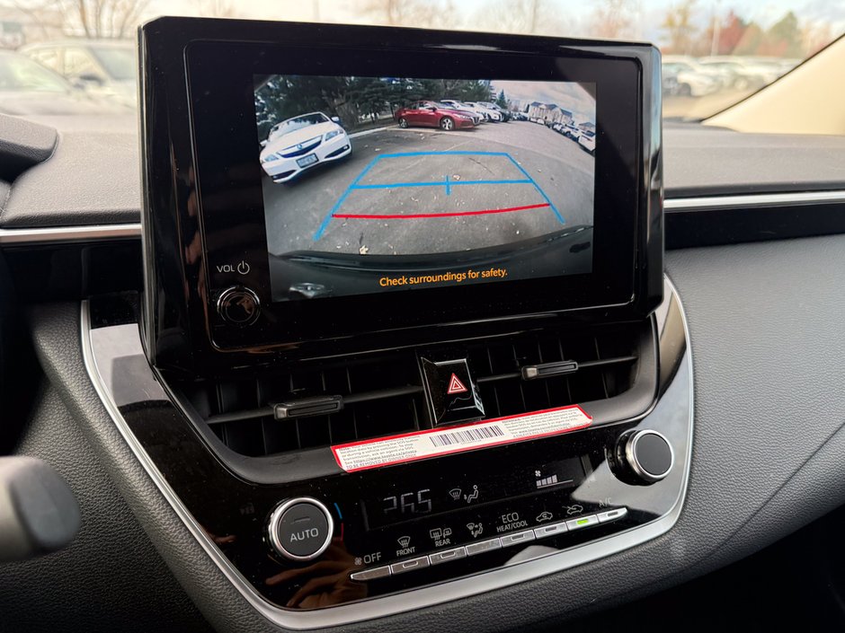 2024 Toyota Corolla LE-21