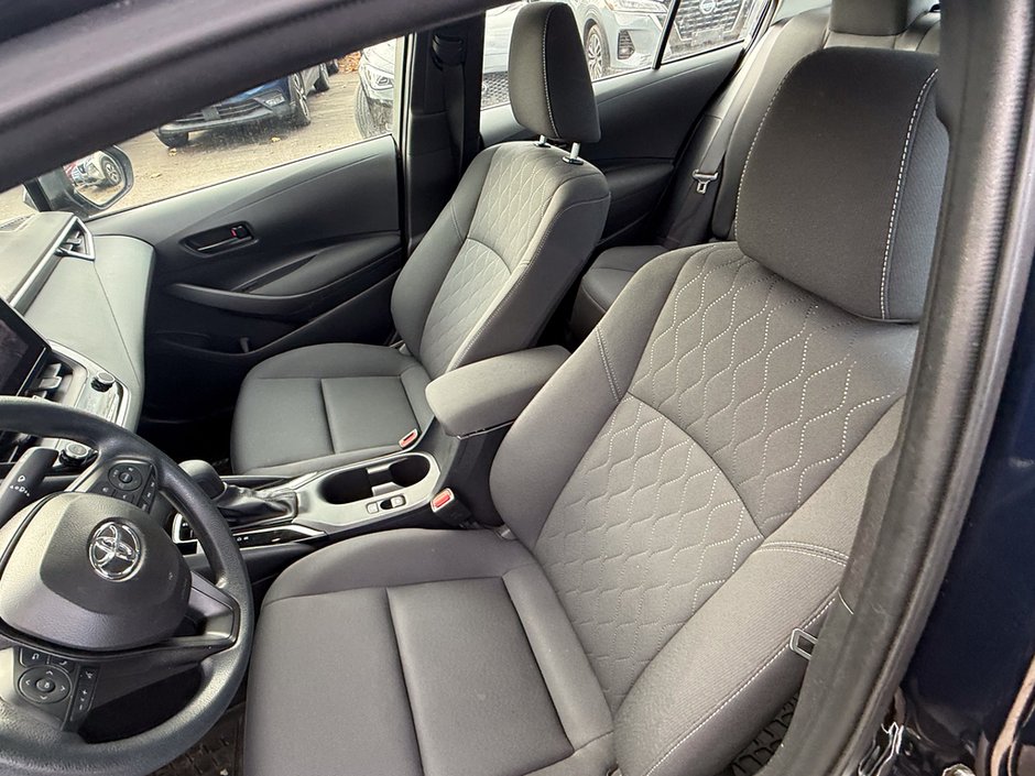 2024 Toyota Corolla LE-20