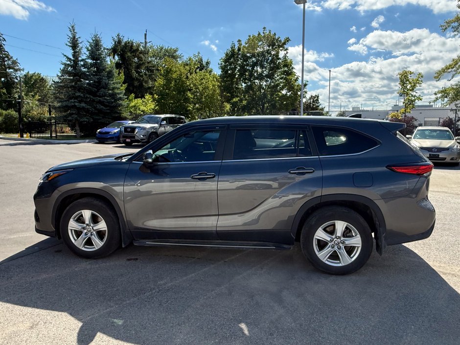 2023 Toyota Highlander hybrid LE-4