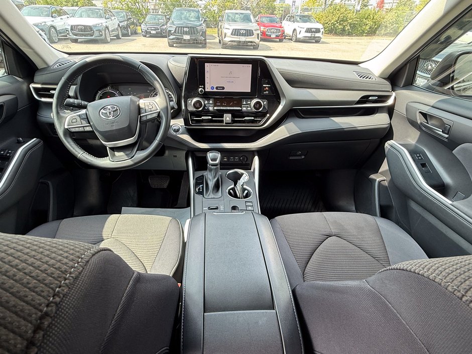 2023 Toyota Highlander hybrid LE-18