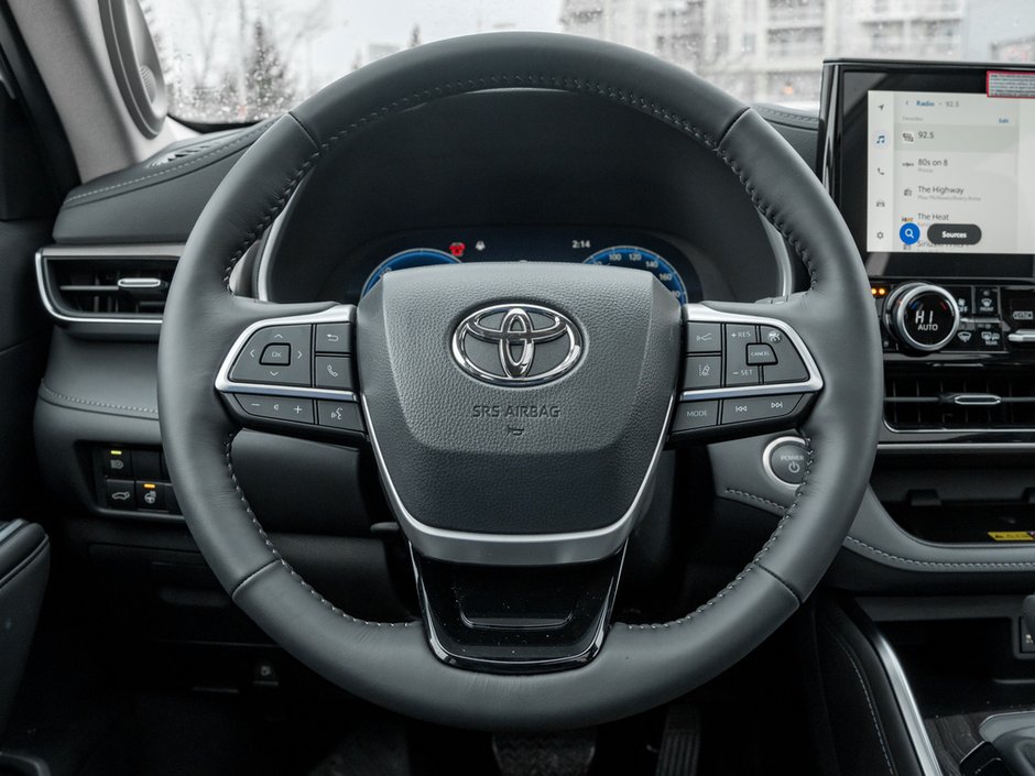 2026 Toyota Highlander Hybrid Limited-8