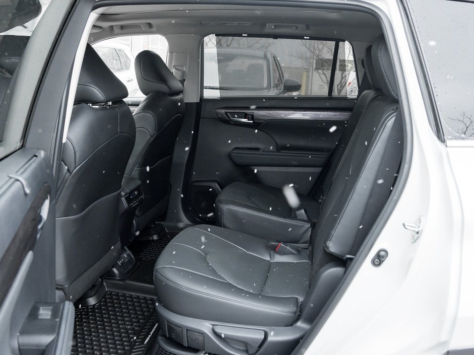 2026 Toyota Highlander Hybrid Limited-25