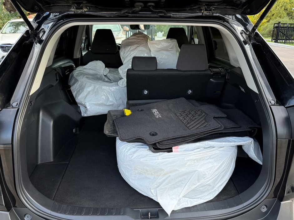 2019 Toyota RAV4 Hybrid LE-13