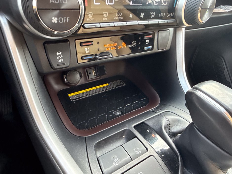 2019 Toyota RAV4 Hybrid Limited-28