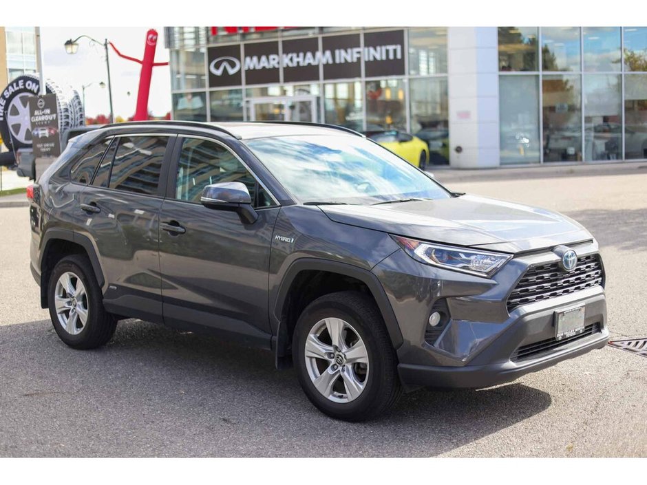 2021 Toyota RAV4 Hybrid XLE-10