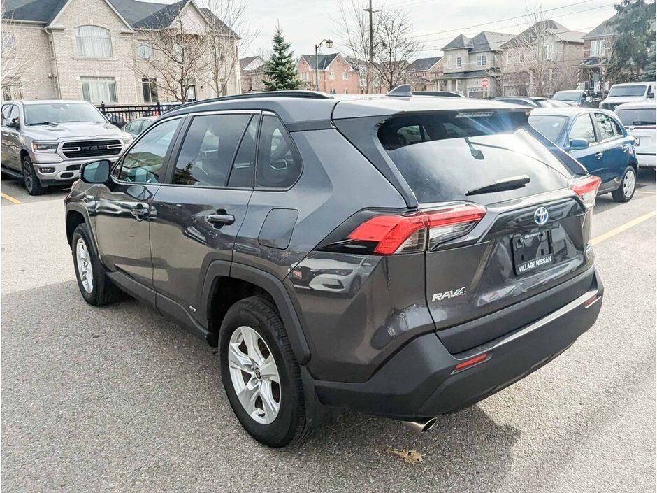 2021 Toyota RAV4 Hybrid XLE-4