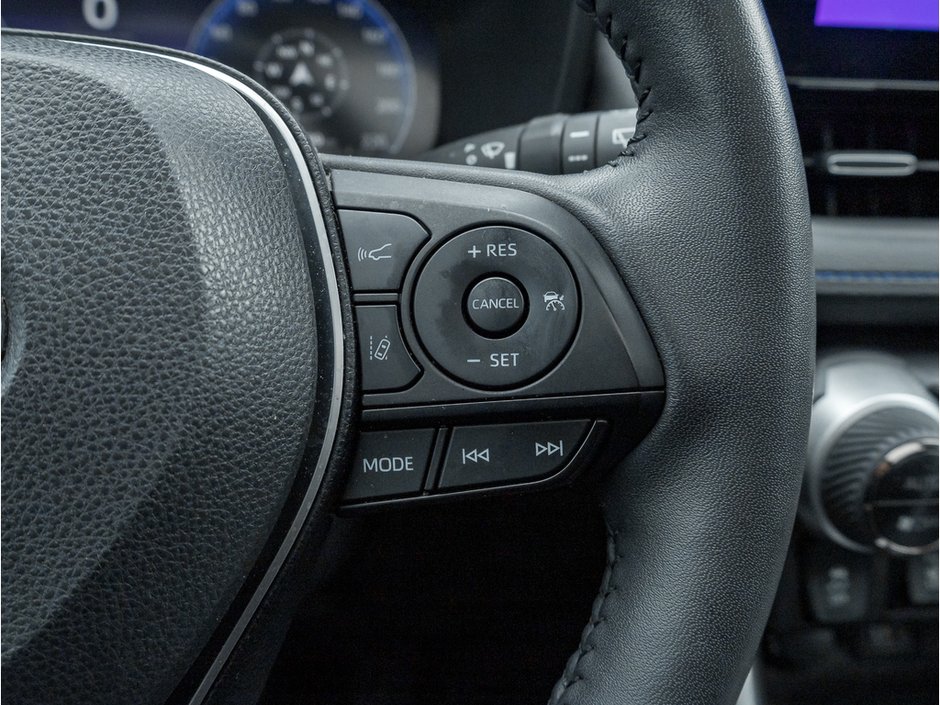 2023 Toyota RAV4 Hybrid XSE-10