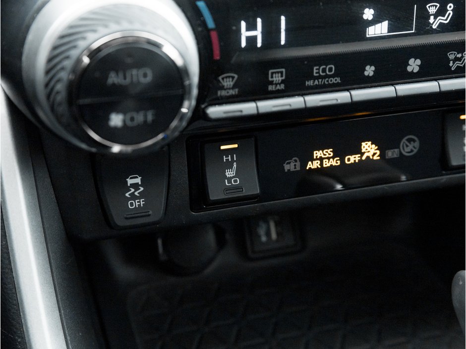 2023 Toyota RAV4 Hybrid XSE-19