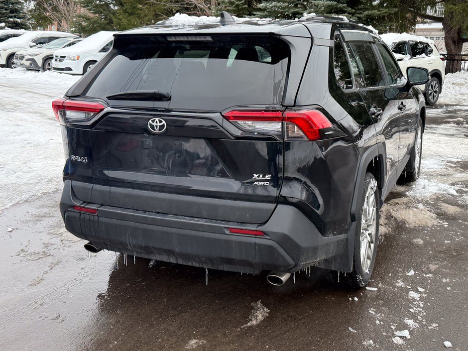 2020 Toyota RAV4 XLE-6