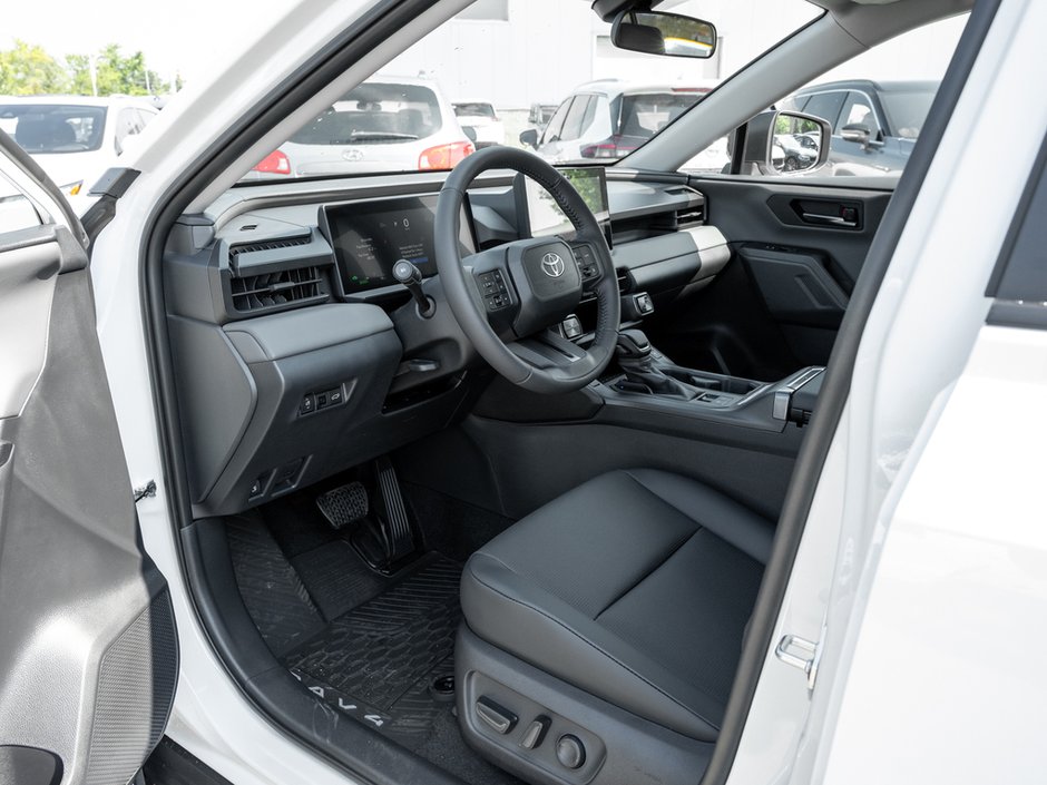 2026 Toyota RAV4 XLE-7