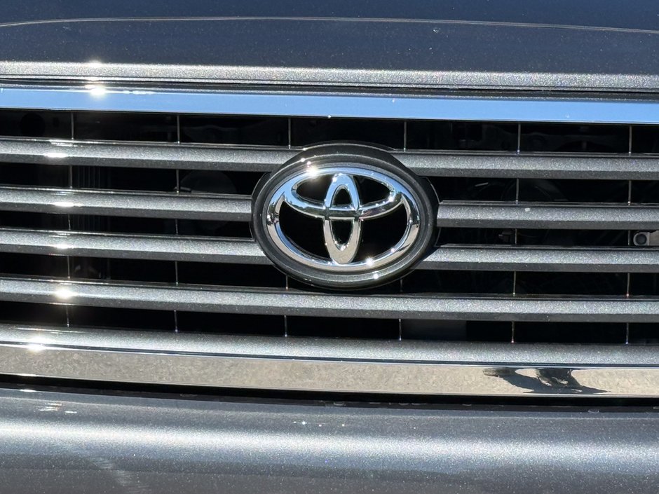 2019 Toyota Sequoia SR5-10