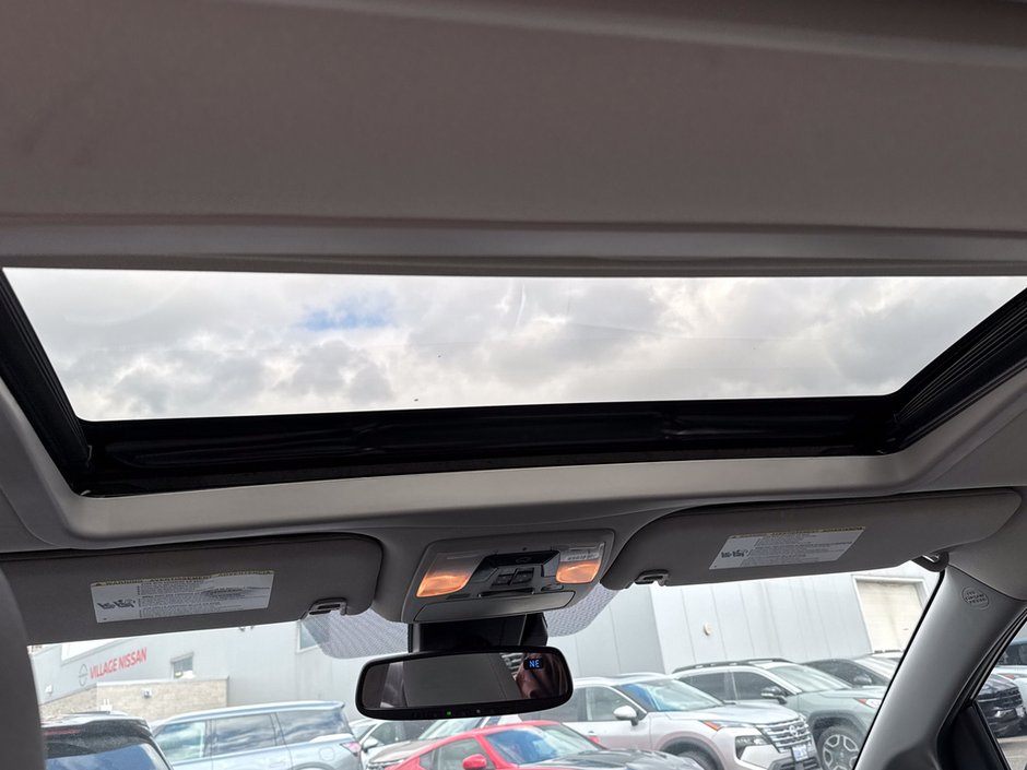 2018 Toyota Sienna LIMITED-15