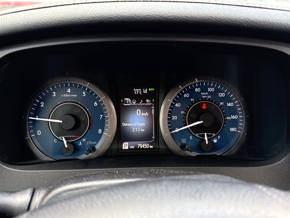 2018 Toyota Sienna LIMITED-23