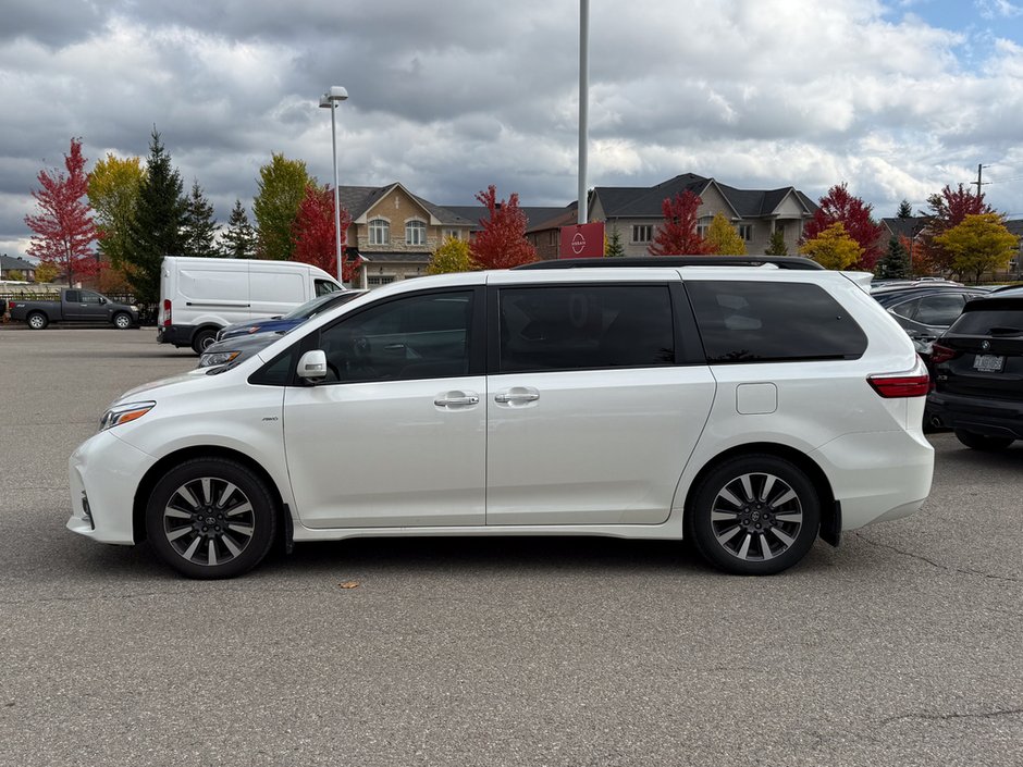 2018 Toyota Sienna LIMITED-3
