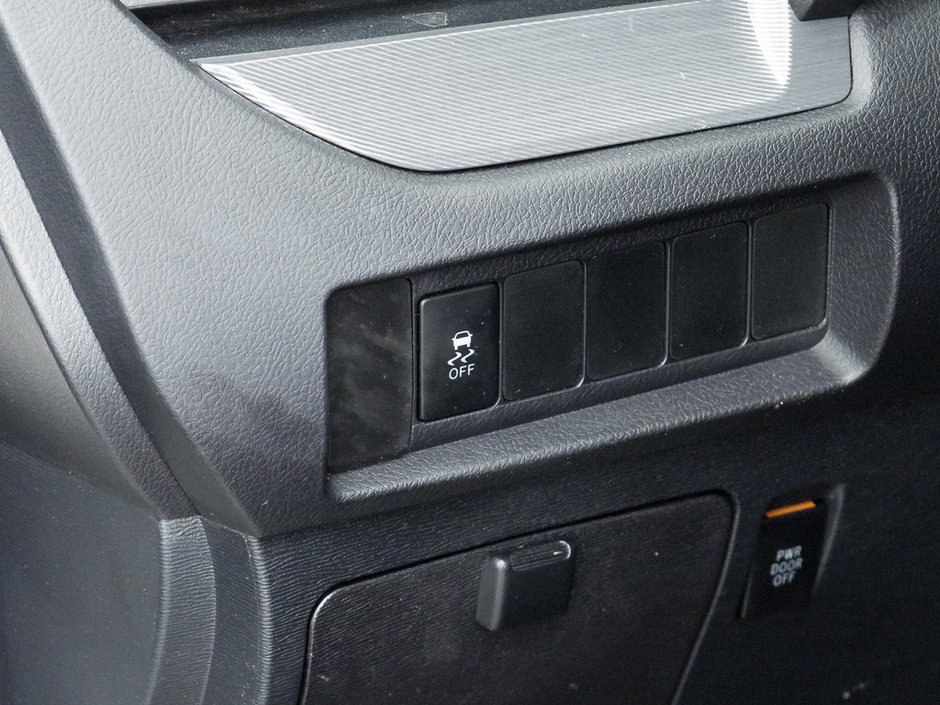 2019 Toyota Sienna SE-15
