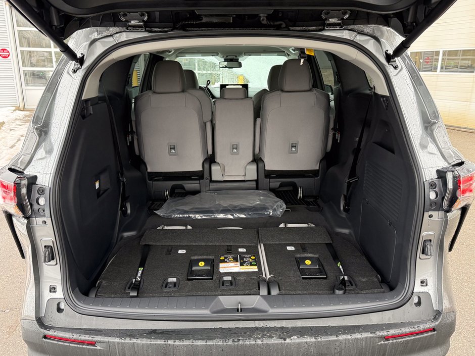 2026 Toyota Sienna LE-13