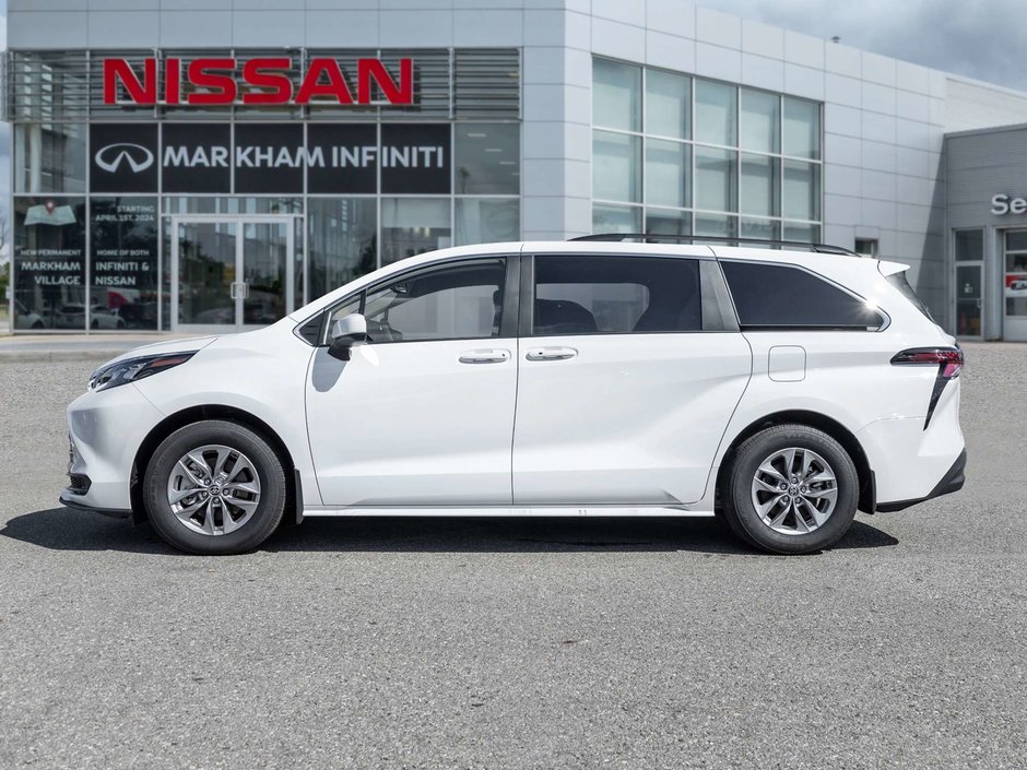 2026 Toyota Sienna LE AWD-3