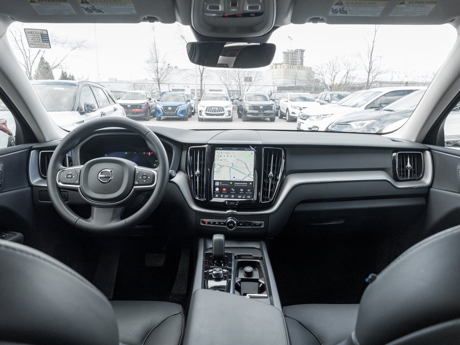 2024 Volvo XC60 Recharge Plug-In Hybrid Core Dark Theme-26