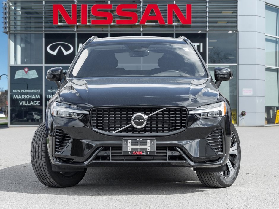2024 Volvo XC60 Recharge Plug-In Hybrid Core Dark Theme-2