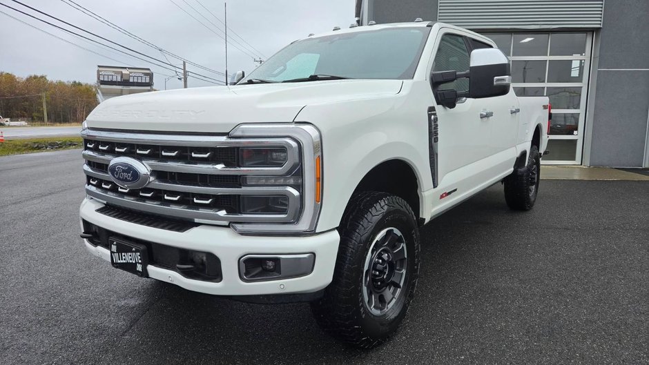 2023 Ford Super Duty F-250 SRW PLATINUM Ensemble TREMOR HORS ROUTE in Matane, Quebec