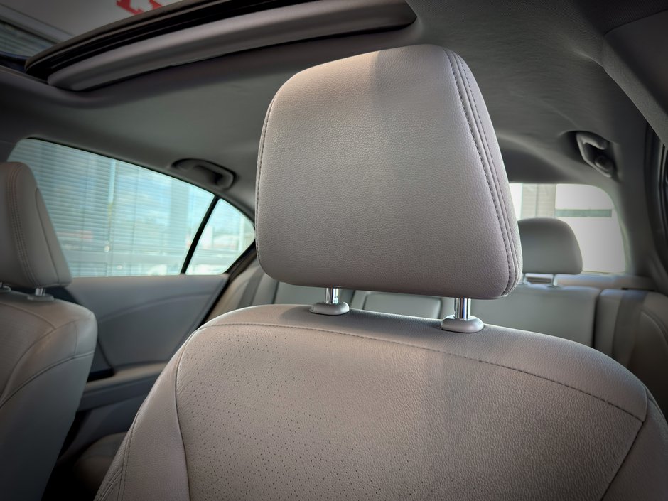2017 Honda Accord Sedan Touring-10