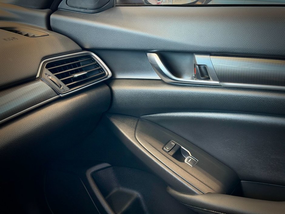 2019 Honda Accord Sedan Sport-24