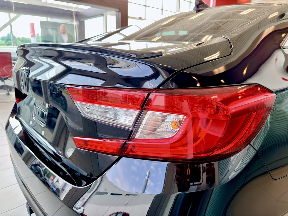 2022 Honda Accord Sedan Sport 2.0-9