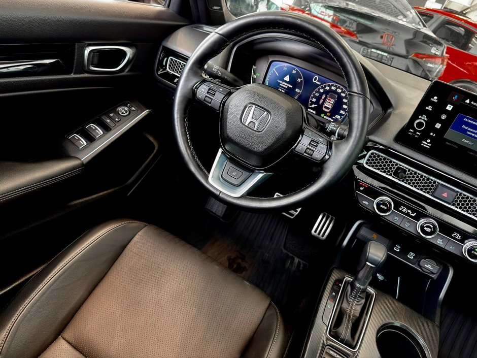 Honda Civic Sedan Hybrid Sport Touring 2025-14