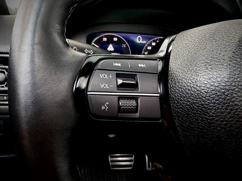 Honda Civic Sedan Hybrid Sport Touring 2025-18
