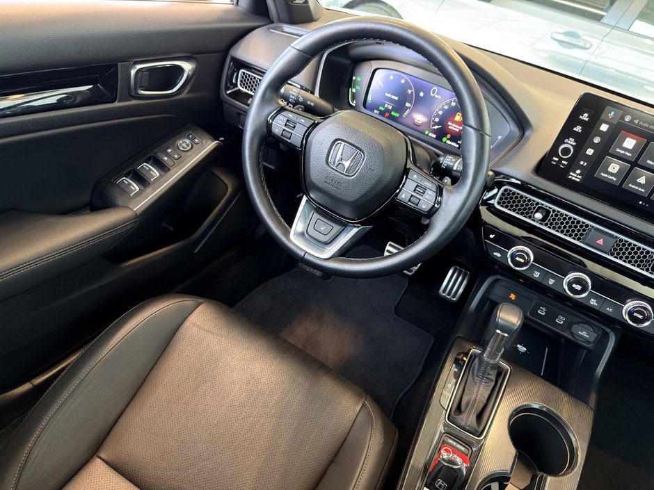 Honda Civic Sedan Hybrid SPORT TOURING 2025-18