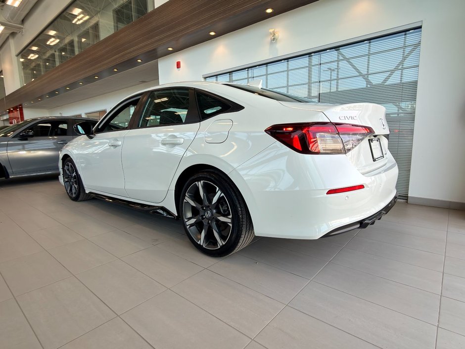Honda Civic Sedan Hybrid SPORT TOURING 2025-9