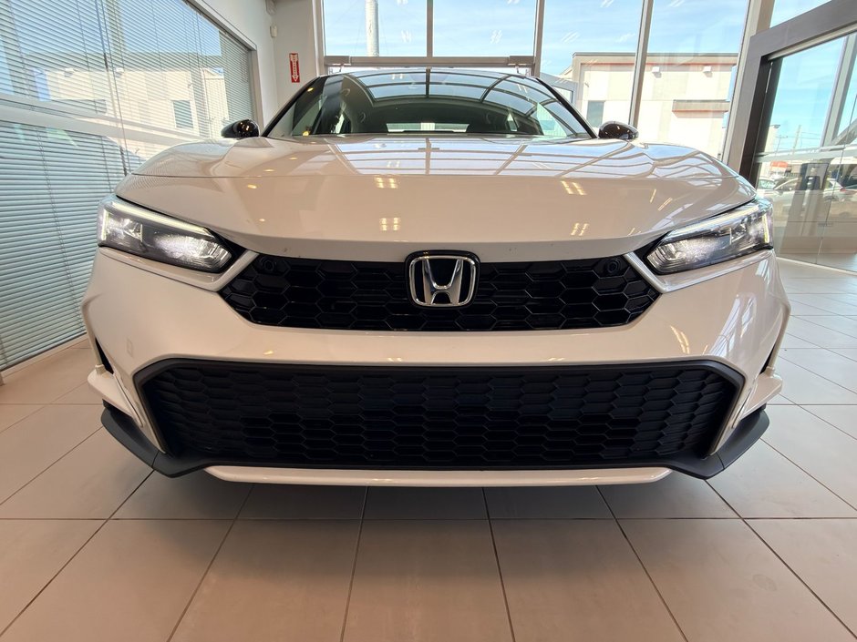 Honda Civic Sedan Hybrid SPORT TOURING 2025-5