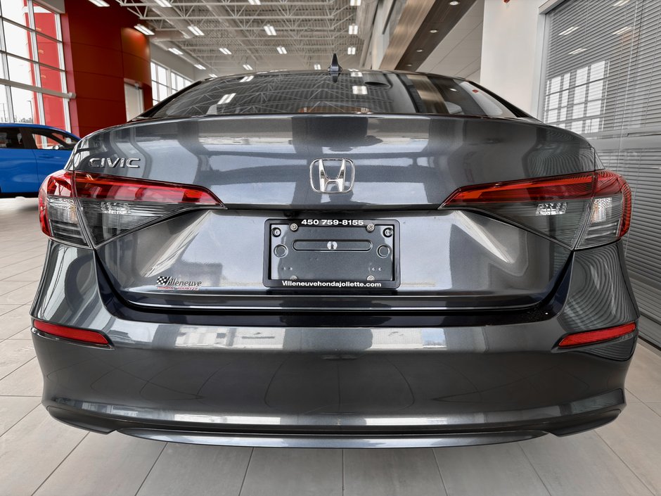2023 Honda Civic Sedan LX-8