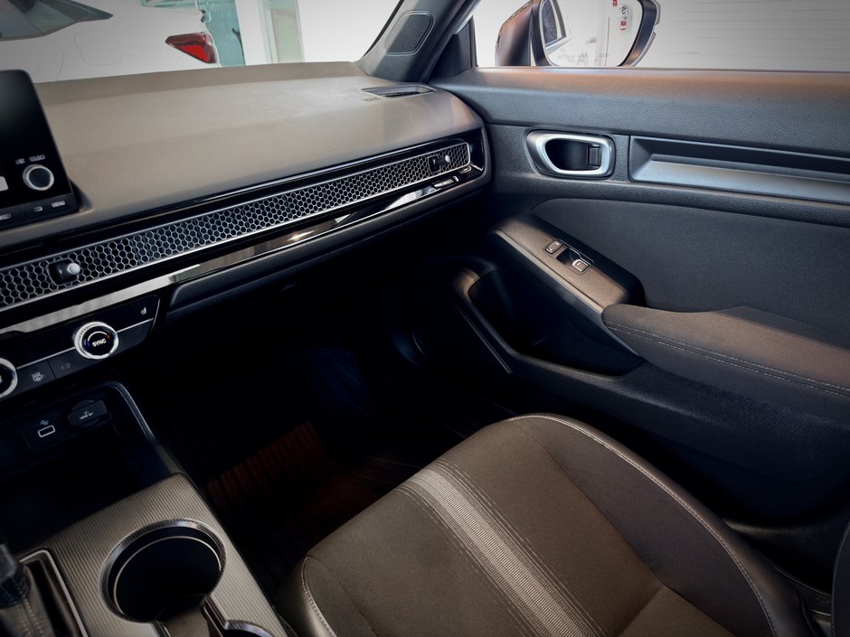 Honda Civic Sedan Sport 2024-19