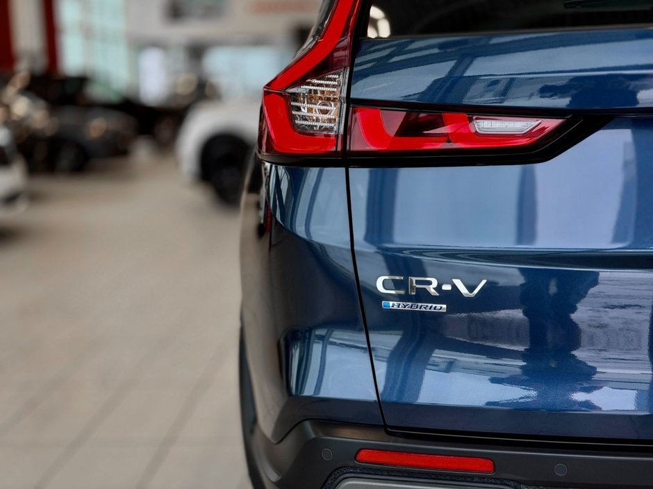 Honda CR-V Hybrid Touring 2023-7
