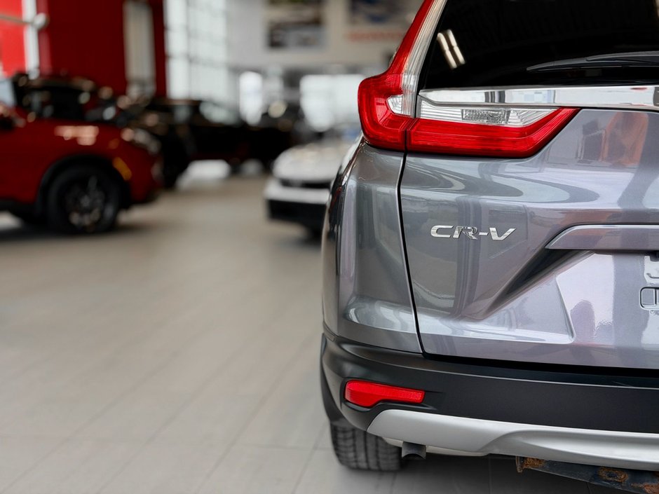 Honda CR-V LX 4WD  2017-10