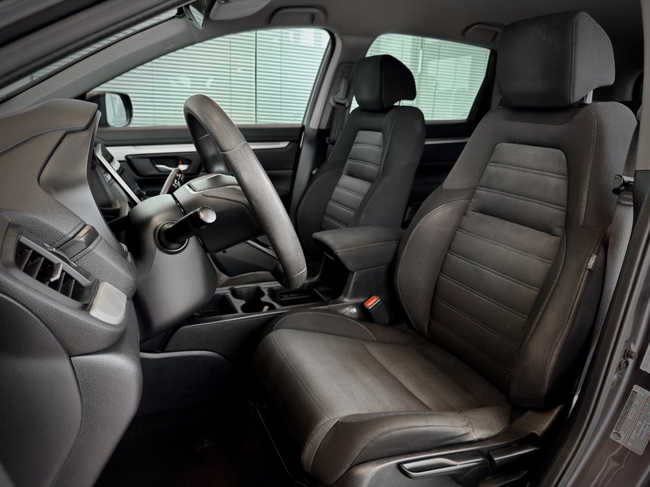 Honda CR-V LX 4WD  2017-14