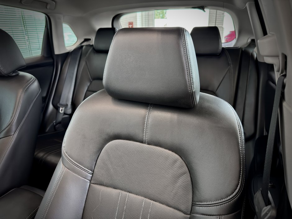 Honda HR-V EX-L Navi 2023-18