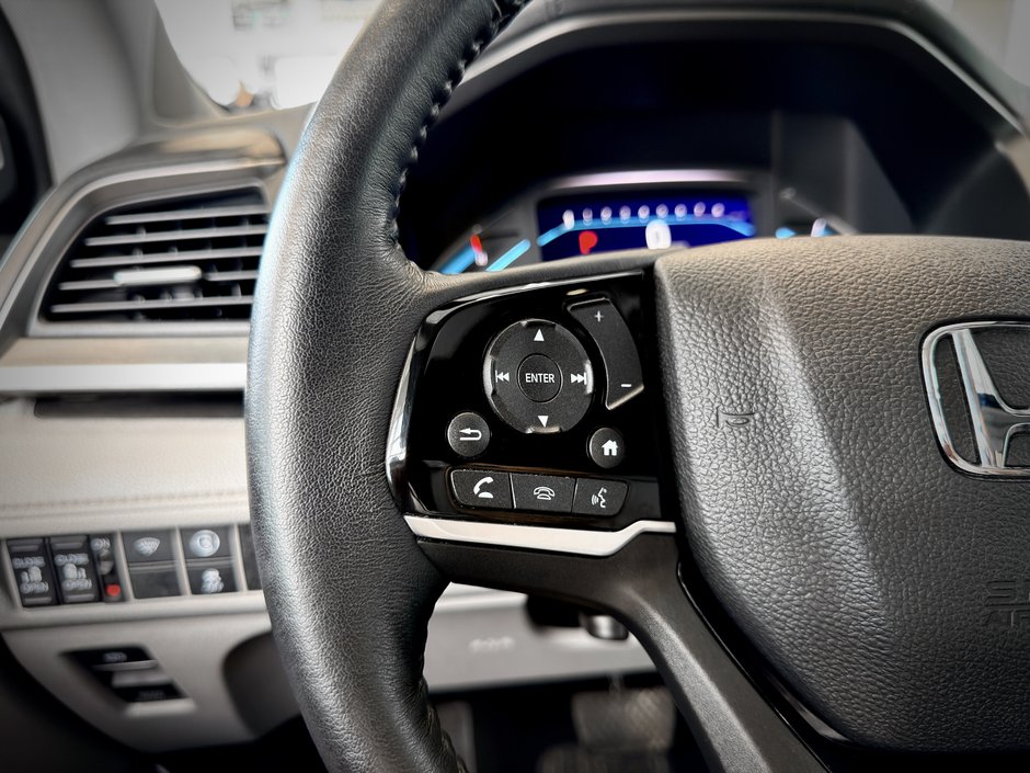 2023 Honda Odyssey EX-RES-24