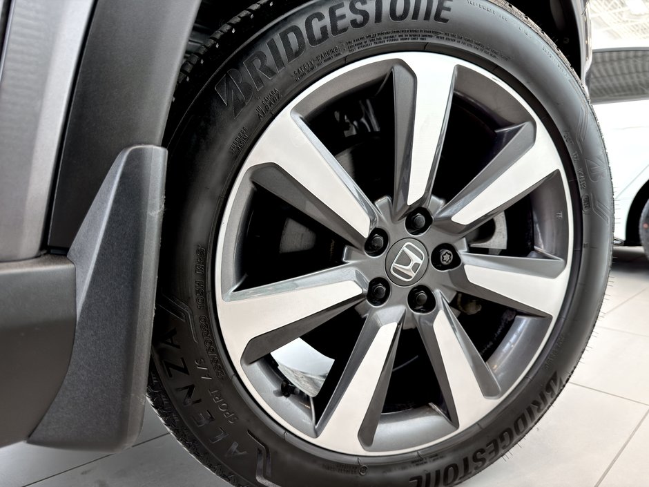 2025 Honda Pilot Touring-11