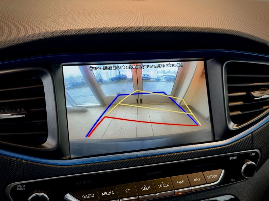 2019 Hyundai Ioniq Preferred Plug IN-22