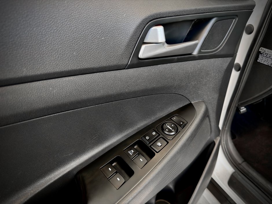 2018 Hyundai Tucson SE 2.0L-24