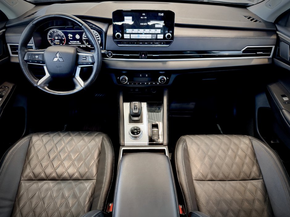 2023 Mitsubishi Outlander GT PREMIUM-17