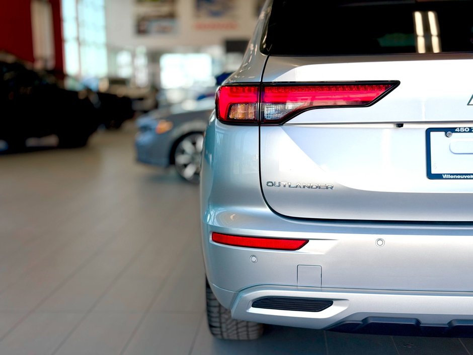 2023 Mitsubishi Outlander GT PREMIUM-11
