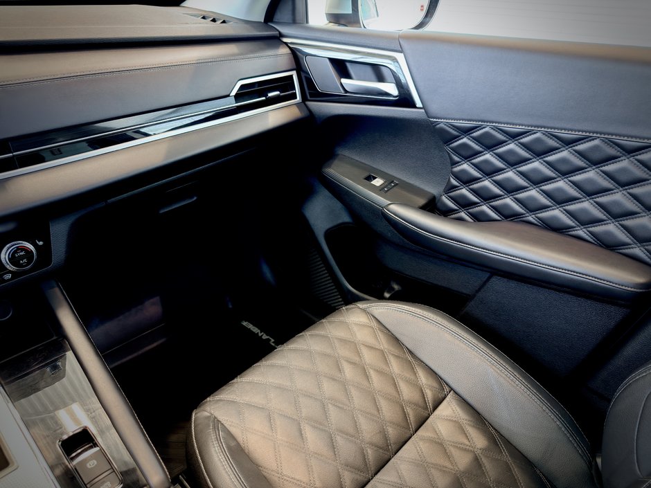 2023 Mitsubishi Outlander GT PREMIUM-18